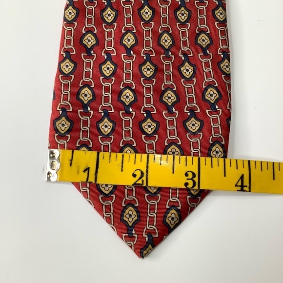 Gucci by Paolo Gucci dry gold Chains pattern Italian Silk tie EUC - Picture 7 of 7